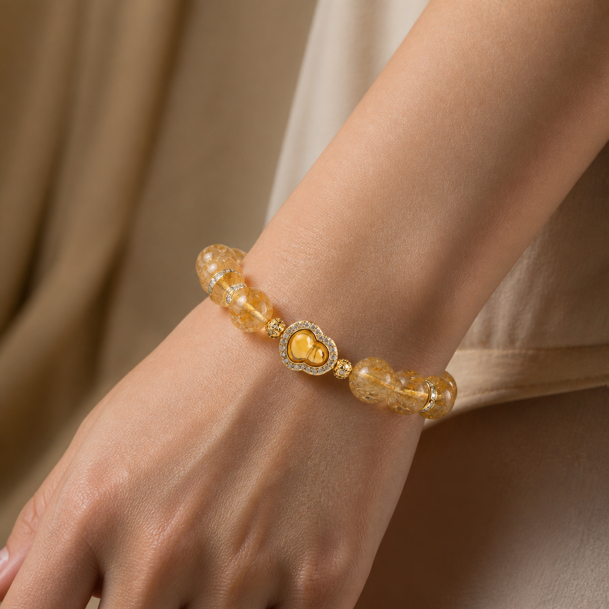Yellow crystal bracelet crystal bead close-up